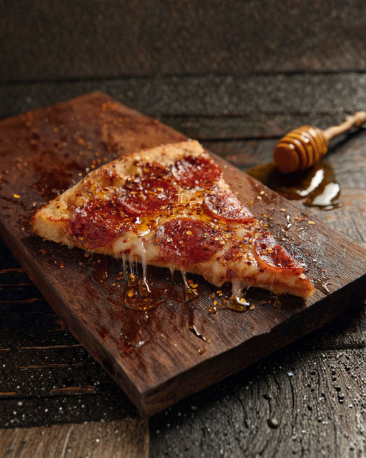 🍕 Hot Honey Pizza mit Prosciutto/Salami & Peperoni